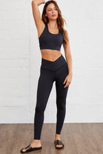 Load image into Gallery viewer, Black Arched Waist Seamless Active Leggings - Fashion Queen - 9