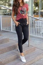 Load image into Gallery viewer, Black High Waist Pleated Pocket Leggings - Fashion Queen - 3