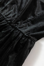 Load image into Gallery viewer, Black Velvet Square Neck Sleeveless High Waist Mini Dress with Pockets
