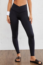 Load image into Gallery viewer, Black Arched Waist Seamless Active Leggings - Fashion Queen -  5
