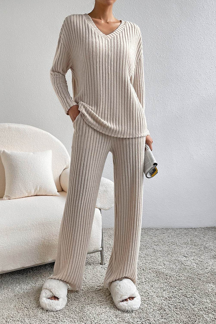 Black Ribbed Knit V Neck Slouchy Two-piece Outfit - Fashion Queen -  12