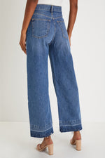 Load image into Gallery viewer, Dusk Blue Raw Hem Straight Leg Loose High Waist Jeans
